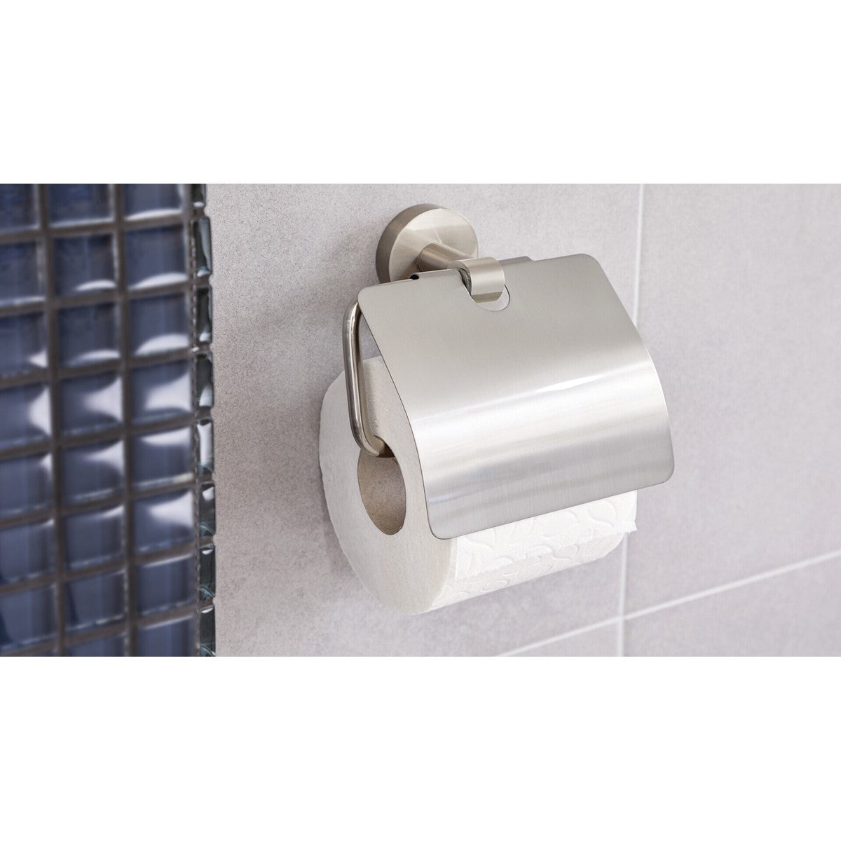 tesa® Nooblesse Toilettenpapierhalter mit Deckel, Edelstahloptik, inkl. Klebelösung