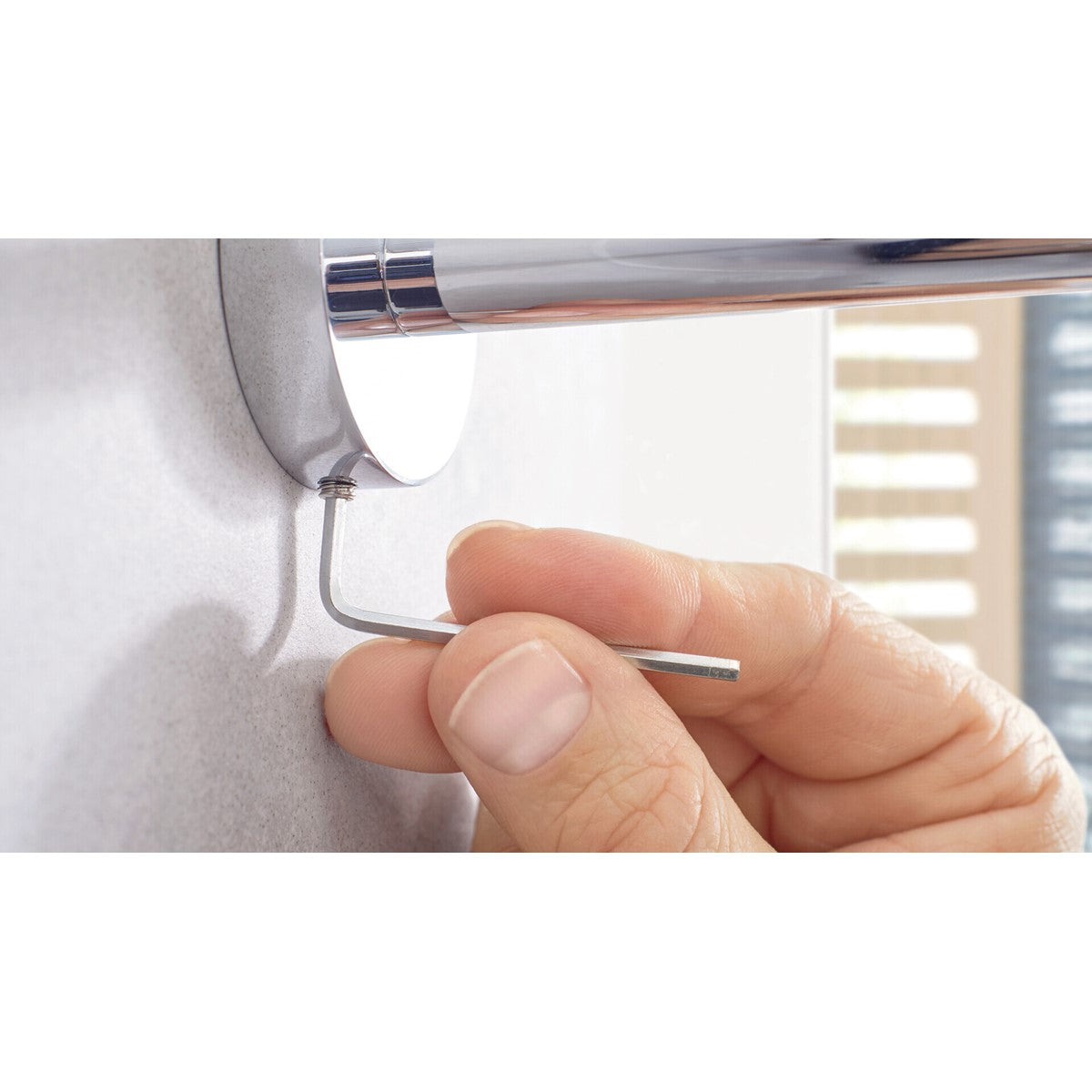 tesa® Nooblesse Ersatzrollenhalter, Edelstahloptik, inkl. Klebelösung