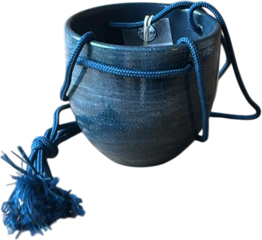 Einzelstück blau hängend mit Band